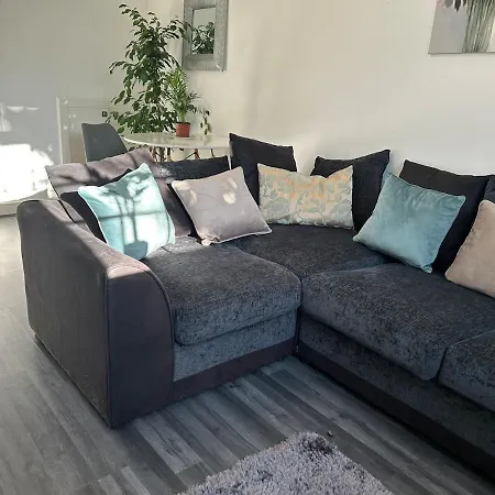 Modern, Elegant & Stylish House Apartamento